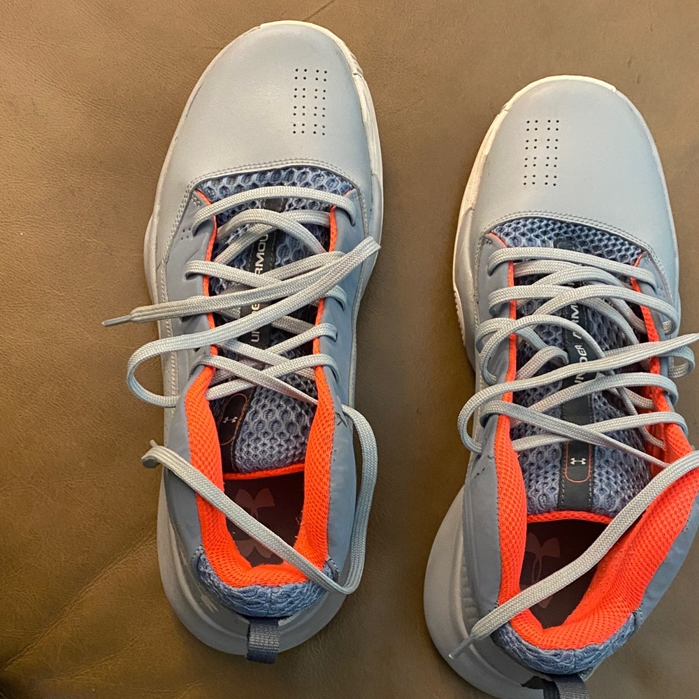 Under armour sneakers. Size 11